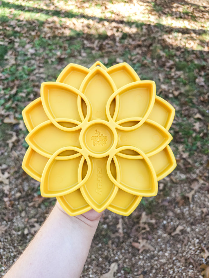 SodaPup - Mandala Design Etray Enrichment 🌸 / Choose Your Color